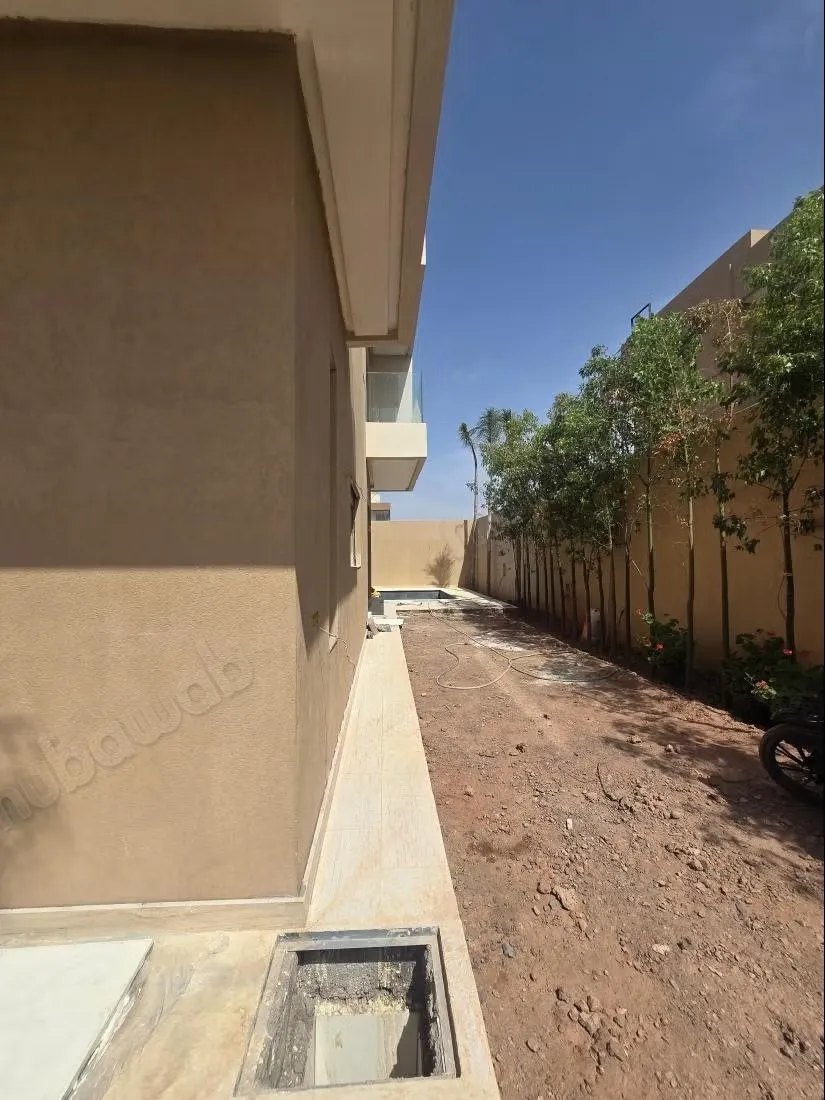 Nouvelle villa de grand style avec 5 chambres et une piscine - مراكش (2)