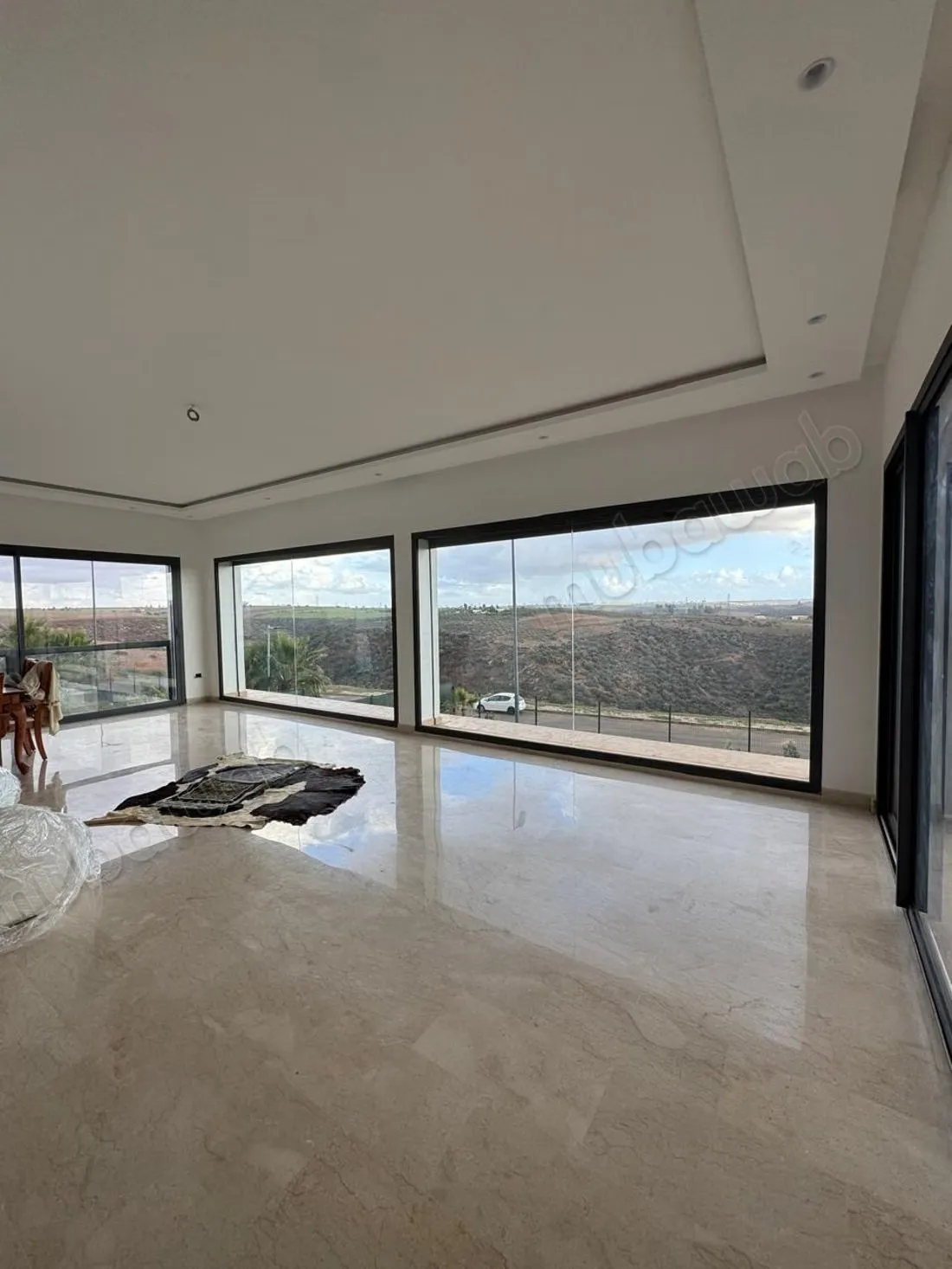 Ville de luxe neuve vue sur la vallée - الرباط