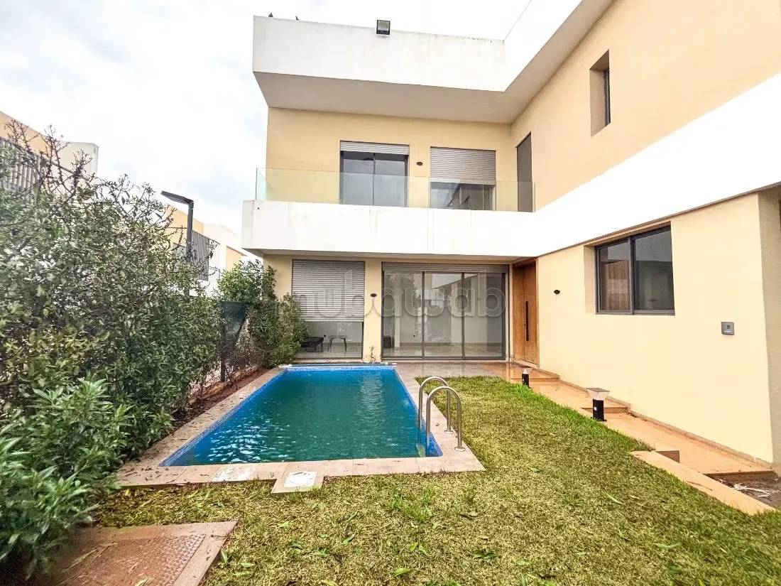 Villa 4 chambres piscine en résidence fermé - دار بوعزة