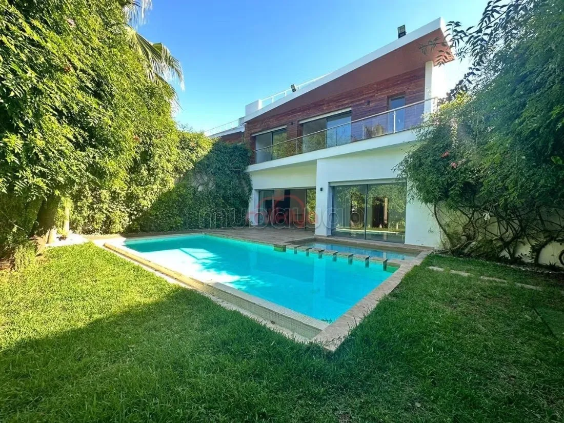 Location Villa à aïn diab - الدار البيضاء