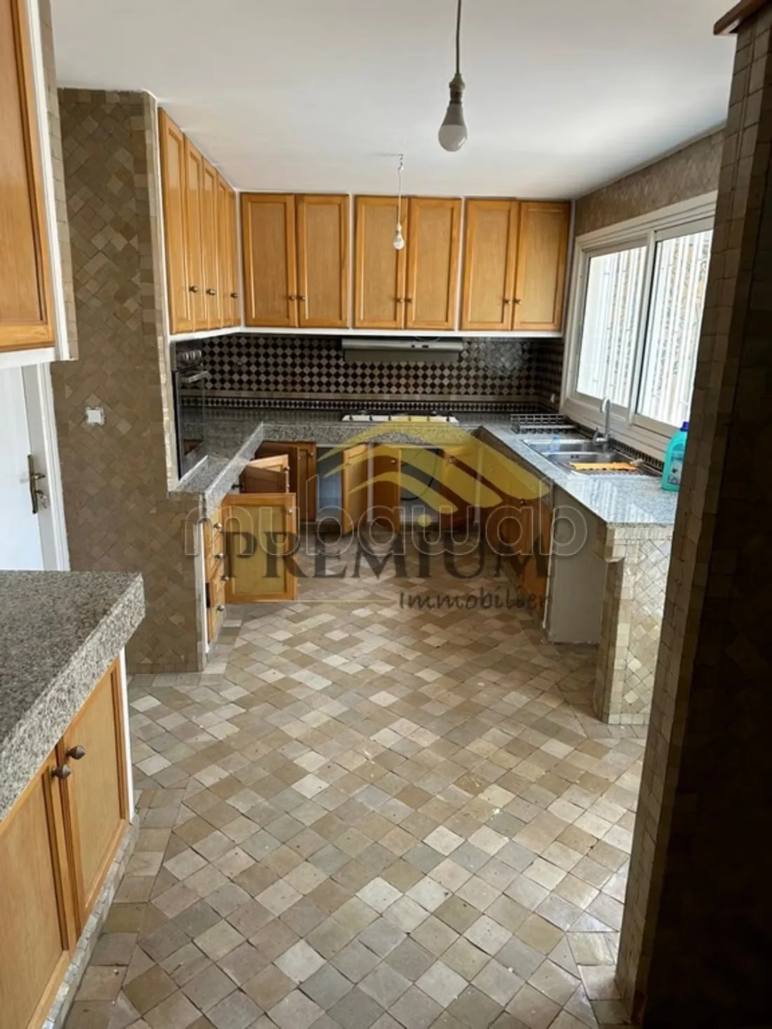 Belle villa à louer quarteir pinede avec - الرباط (2)