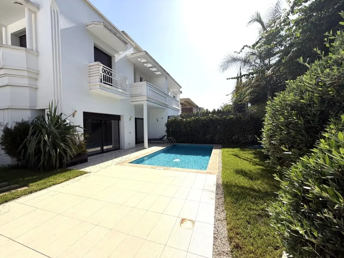 Superbe villa / ville verte / 4 chambres - بوسكورة