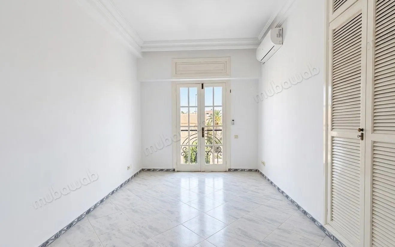 Villa de standing style anglais à louer - الرباط (3)