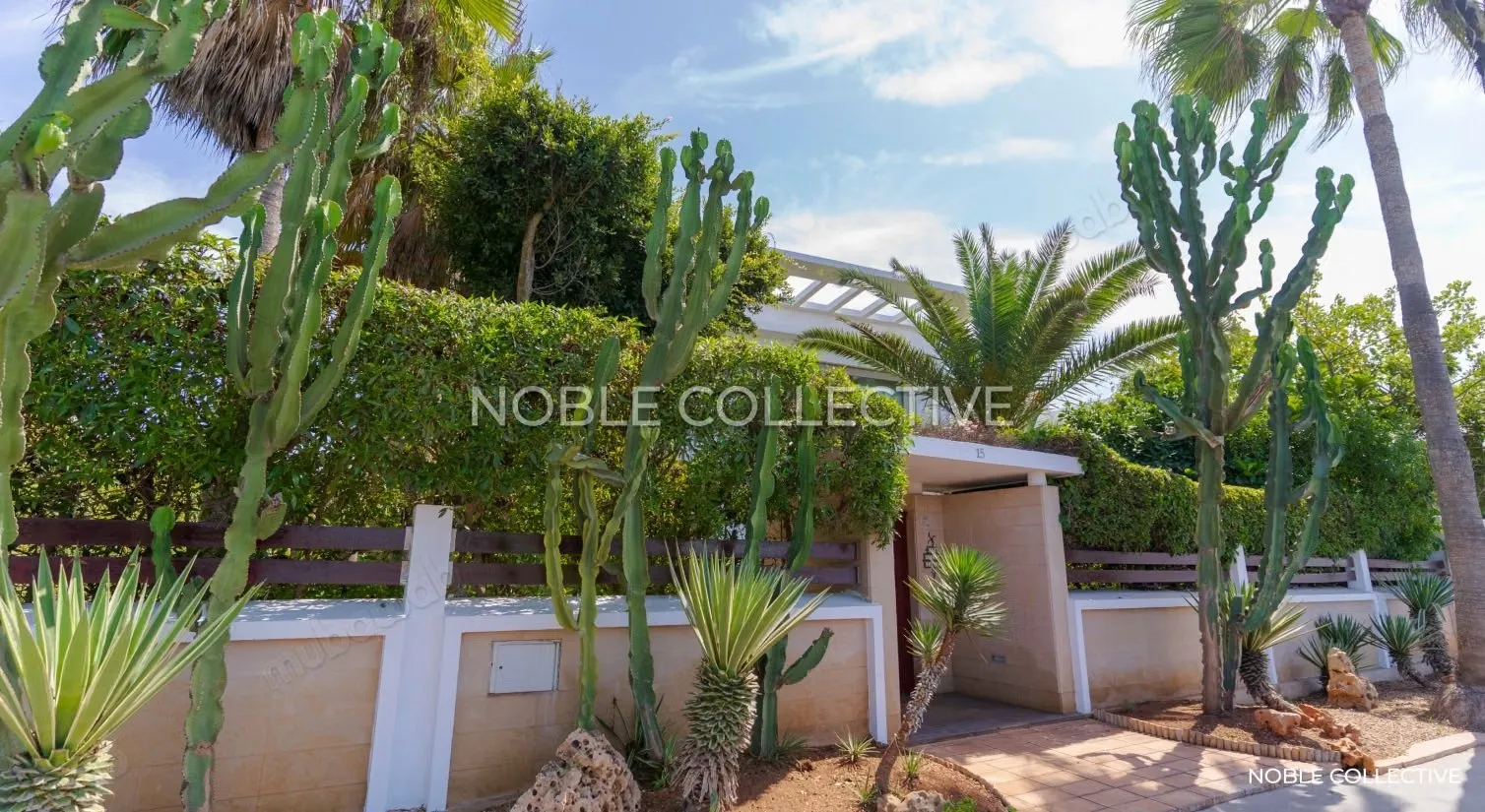 Villa de Prestige à Louer – Aïn Diab, Casablanca - الدار البيضاء (2)
