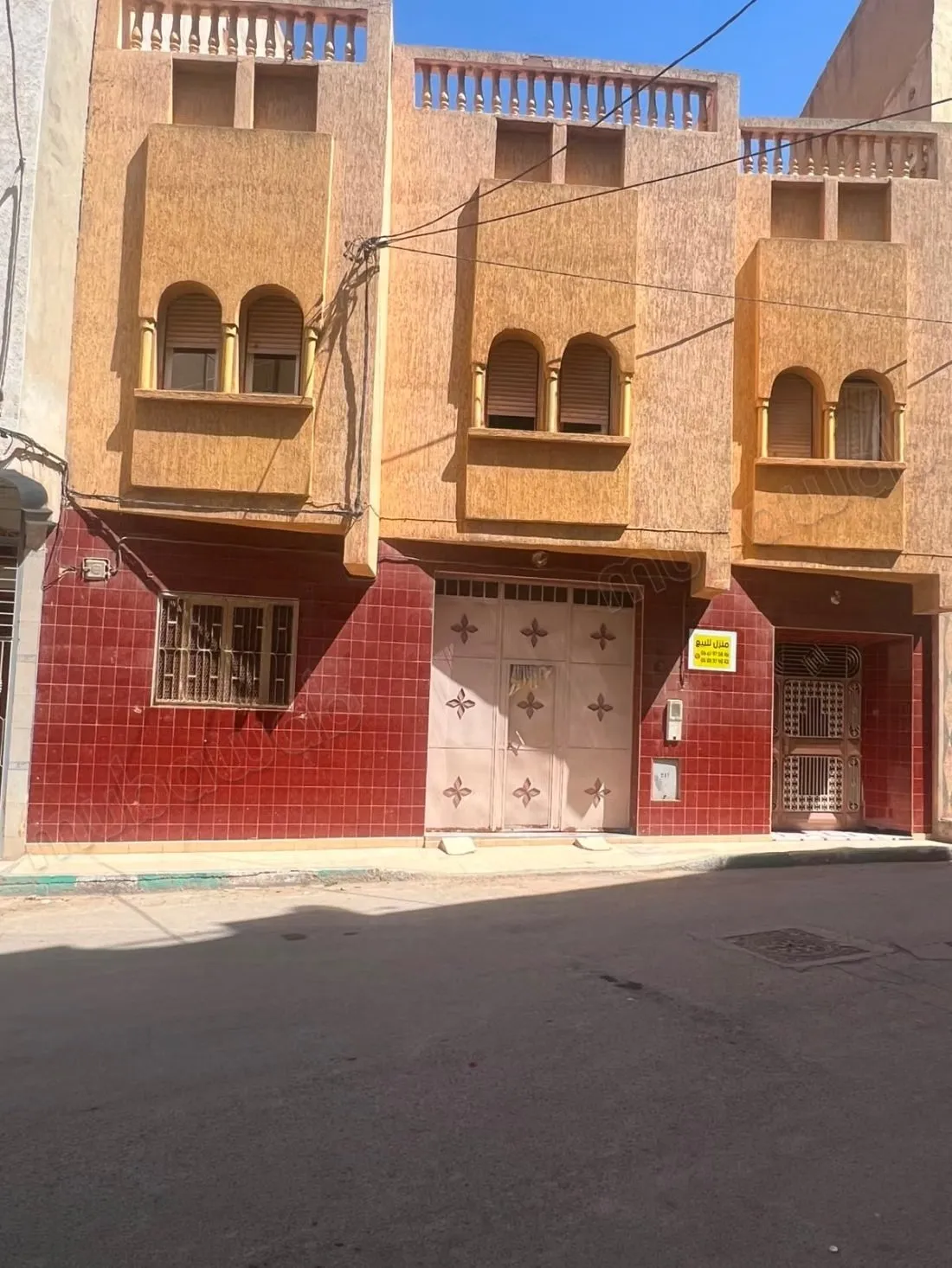 Vends maison située proche centre ville - العروي