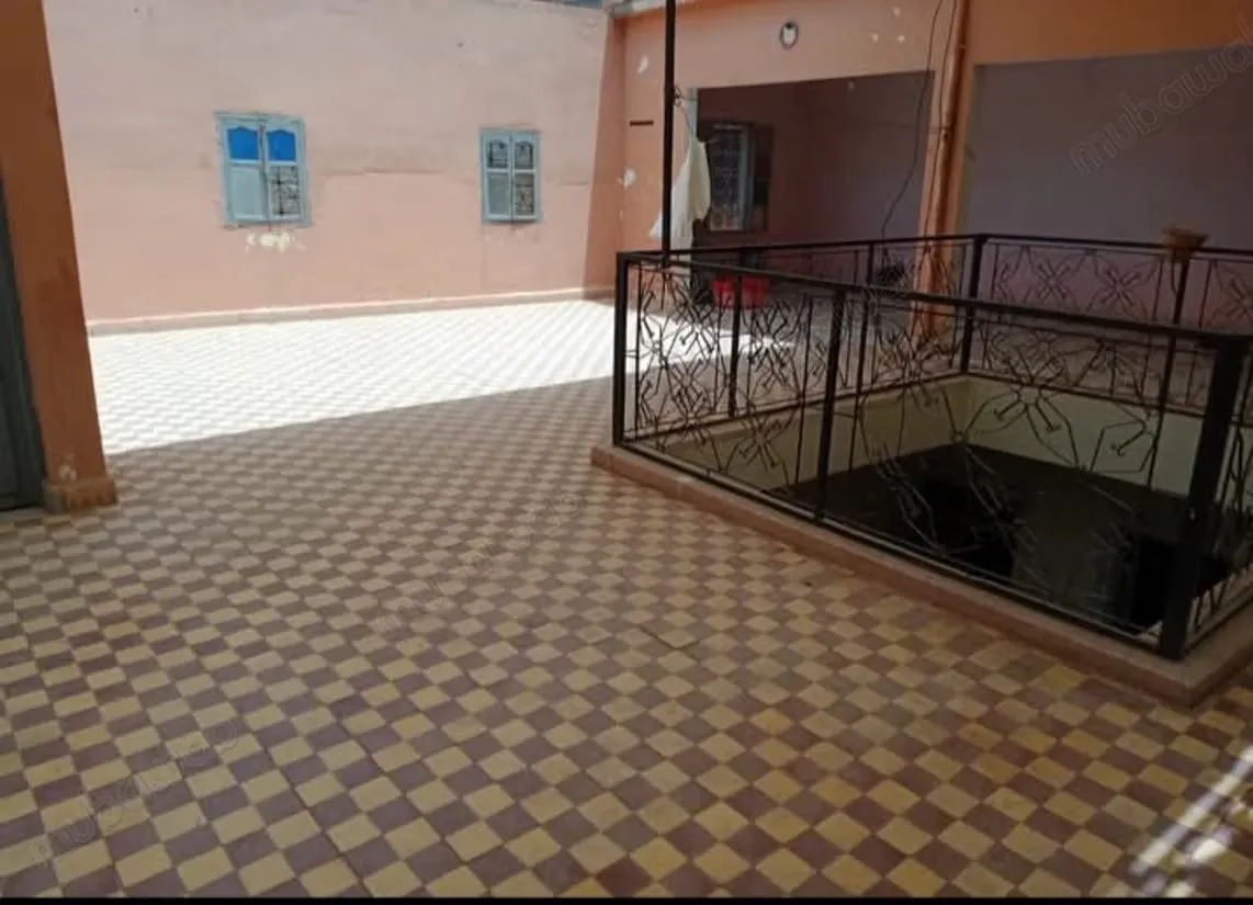 Maison R2 à vendre 150m² 4 loc commerciaux - مراكش (2)