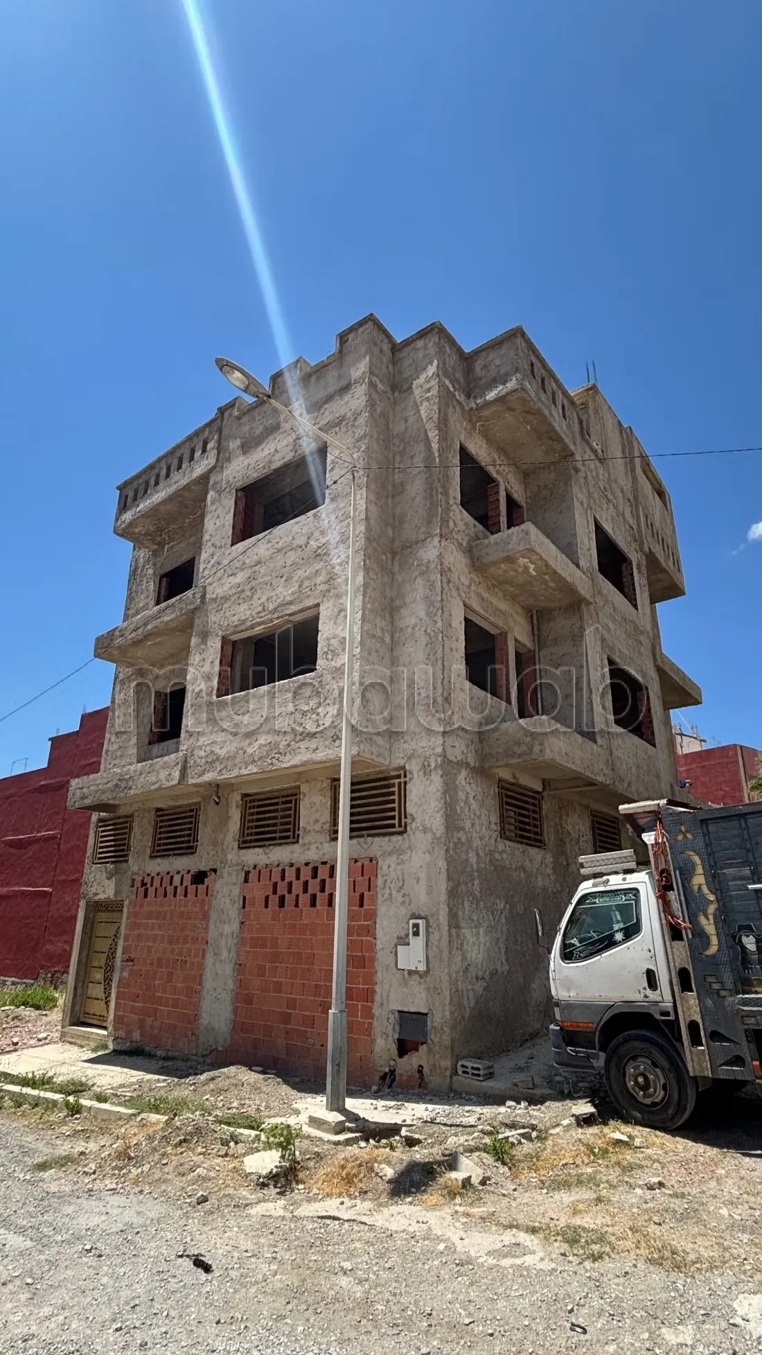 Maison semi finie à l'achat à Mghogha.
Surface de 119 m².
Pa... - طنجة (2)