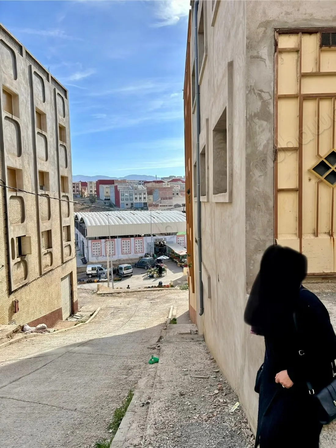 Maison d'angle à vendre à Imzouren - إمزورن (2)