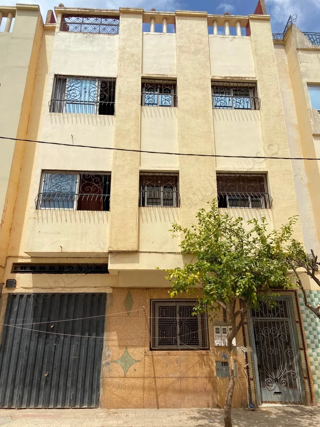 Maison à vendre à Khouribga. 13 grandes pièces. Salon tradit... - خريبكة
