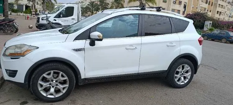 Ford kuga premier main - الدار البيضاء (3)