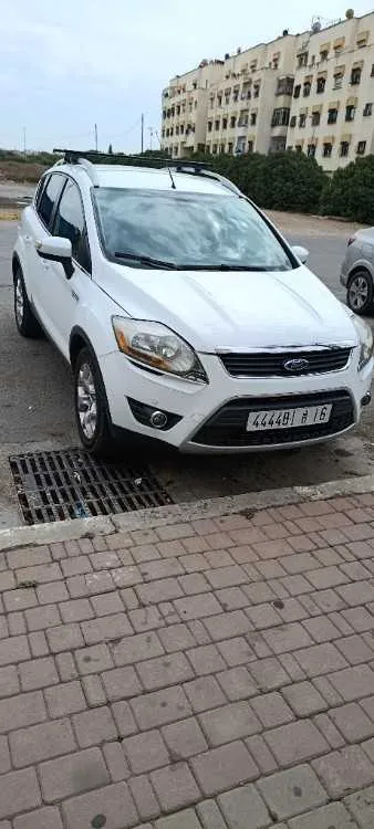 Ford kuga premier main - الدار البيضاء