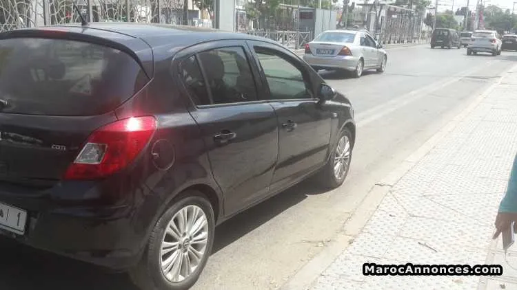 Opel corsa 2014 en vente - الرباط (3)