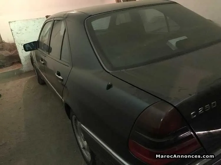 Mercedes c250 élégance - الحسيمة (2)