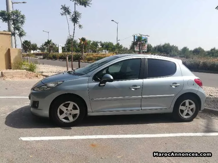 Peugeot 207 diesel 2011 - الدار البيضاء