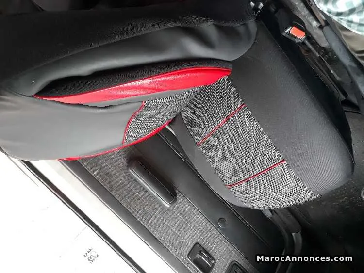 Peugeot 205 mazot 2 ports - الدار البيضاء (2)