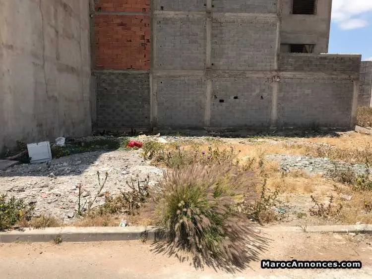 Terrain 124m2 - سطات (3)