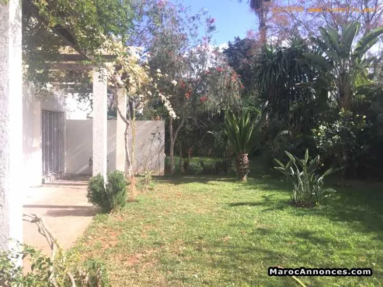 Villa en location à rabat souissi olm - الرباط