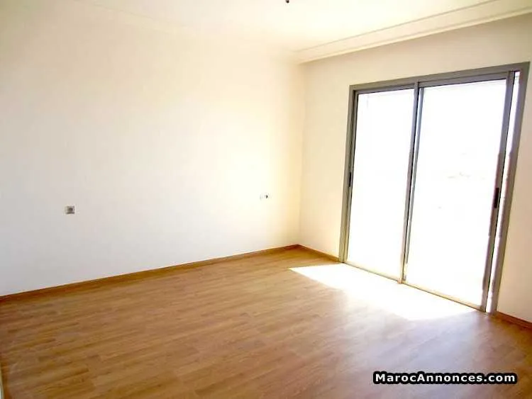Maison de 250 m² à  dar bouazza - الدار البيضاء (3)