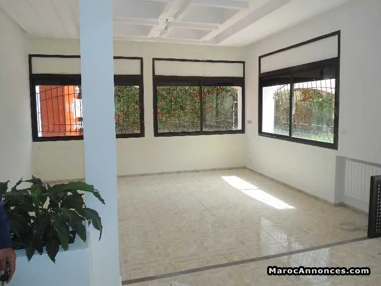 Villa vide a louer a hay riad, rabat - الرباط (2)
