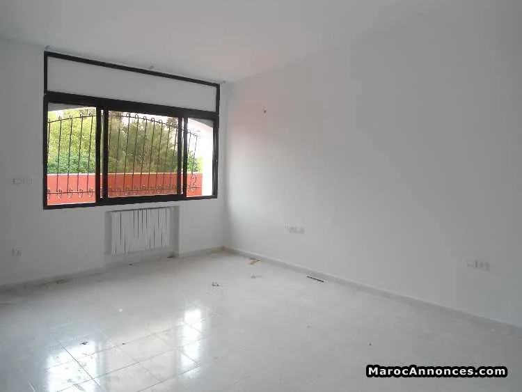 Villa vide a louer a hay riad, rabat - الرباط (3)