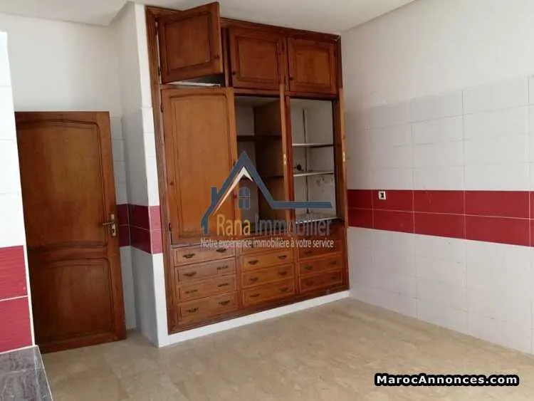 Location villa en plain-pied de 700m à souissi - الرباط (3)