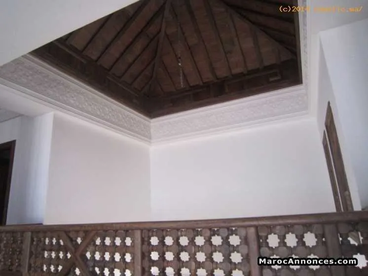 Villa de lux sur piscine à souissi - الرباط