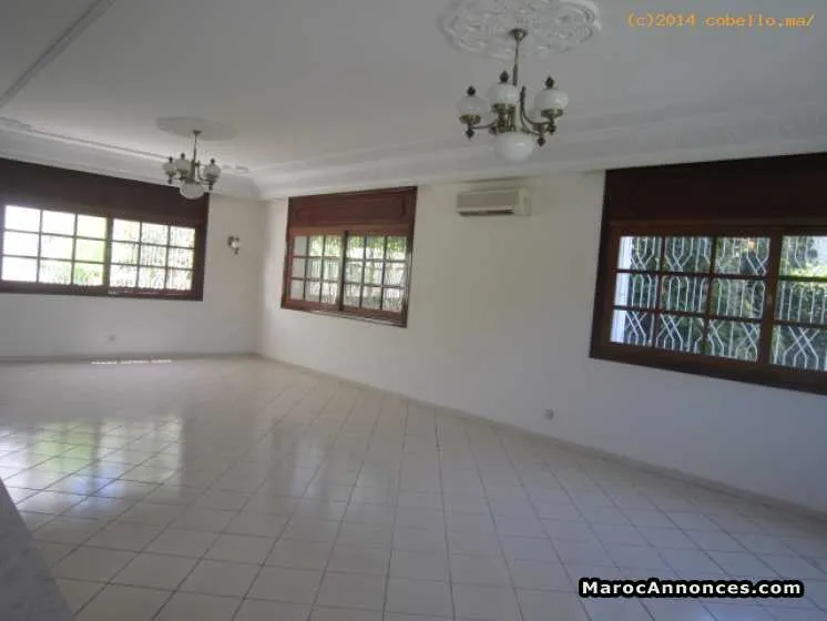 Location villa avec piscine à souissi - الرباط (3)