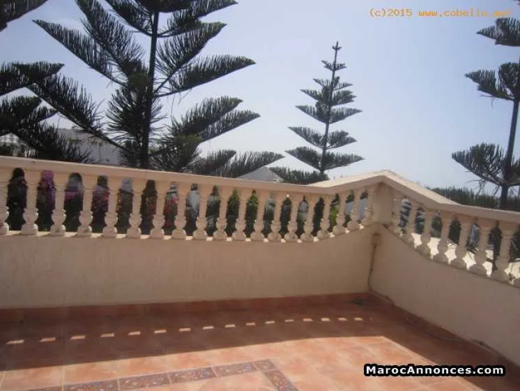 Jolie villa meublée avec piscine à harhoura - الرباط (2)