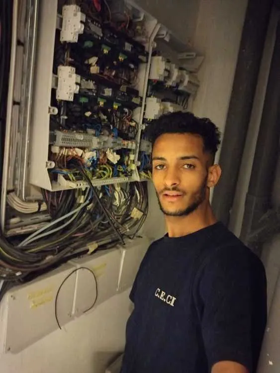 ⚡ Électricien professionnel – installation - الدار البيضاء (2)