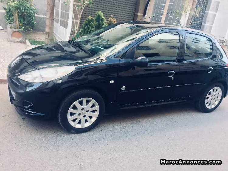 Peugeot 206+ essence - القنيطرة
