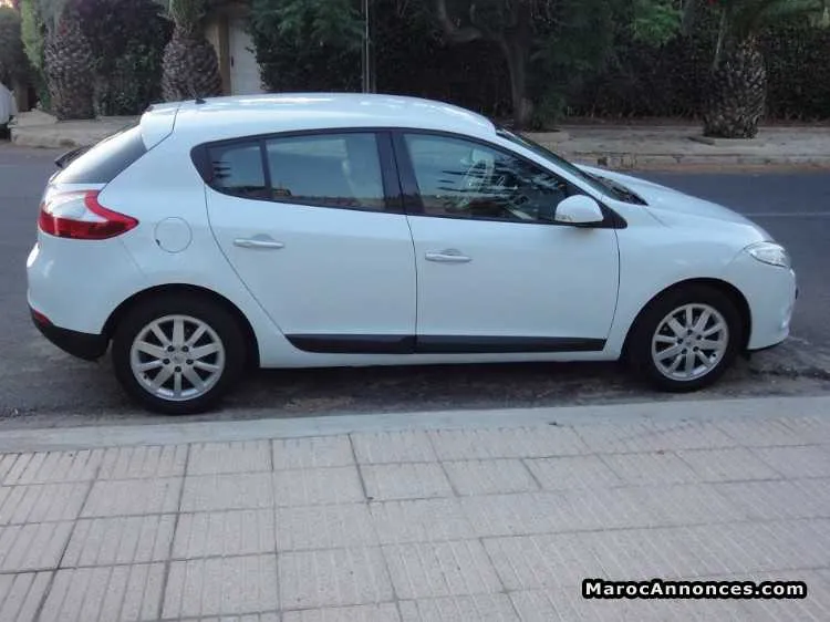 Voiture presque neuve - سلا