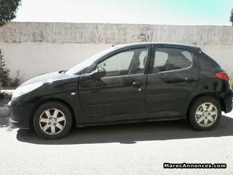 Voiture 206 a vendre - الرباط (2)