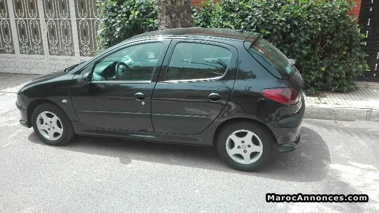 Peugeot 206 hdi tout option - الدار البيضاء (2)