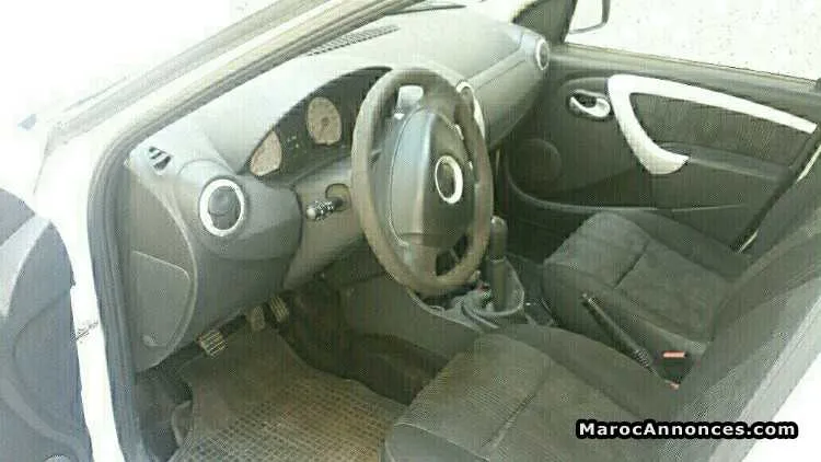 Dacia logan - طنجة (3)