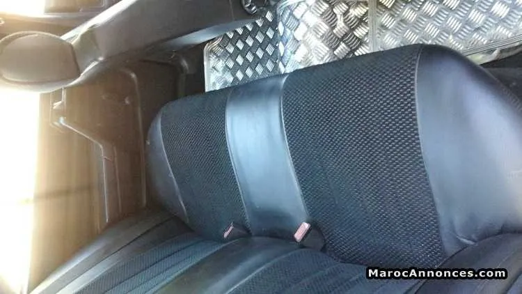 Mercedes-benz 190 2,5 diwana 2005 - مكناس (3)