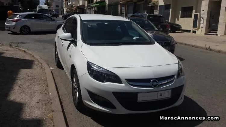 Opel astra 2017 6 chevaux diesel - الرباط