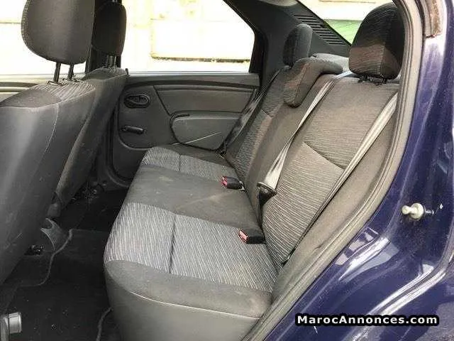 Dacia logan 1.2i  2010 - الدار البيضاء (2)