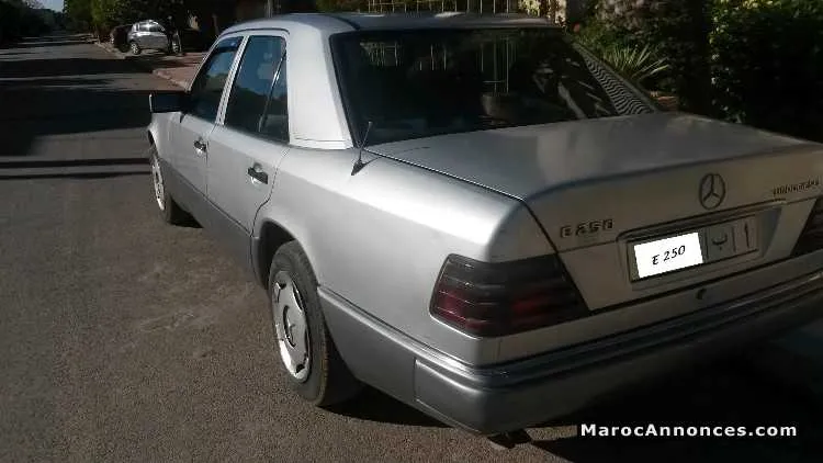 Mercedes-benz e250 turbodiesel - خريبكة (3)