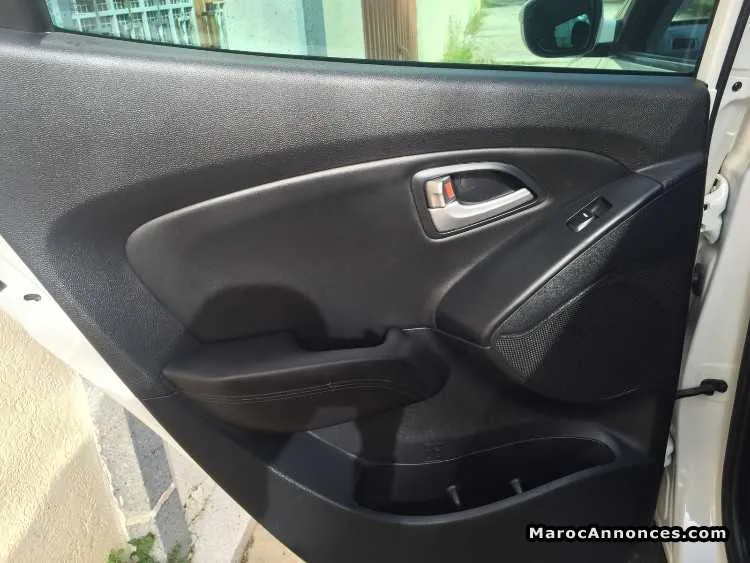 Hyundai ix 35 diesel 16800 km - طنجة (3)