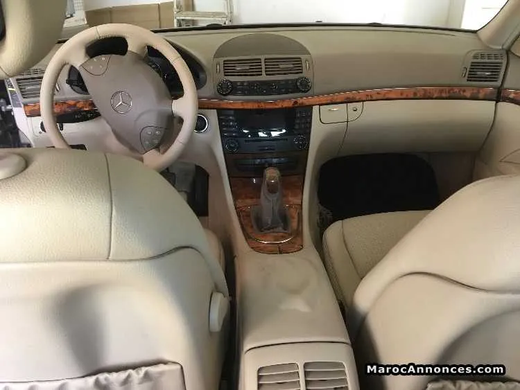 Mercedes e 280 diesel - الرباط (2)