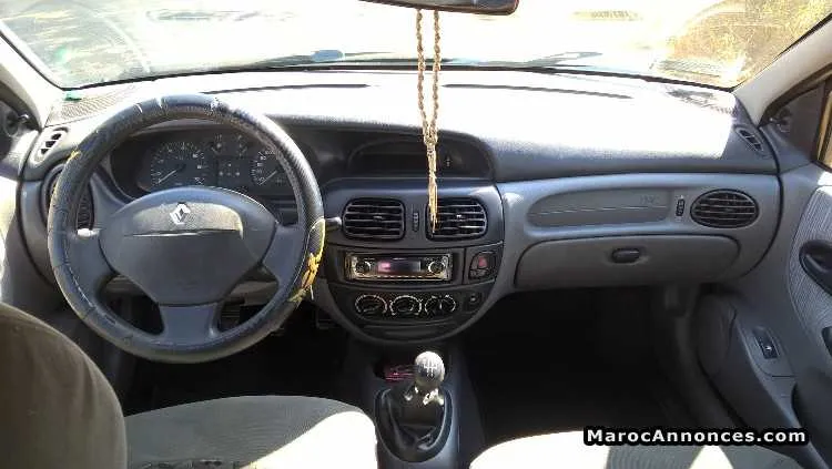Renault megane classic - تمارة (2)