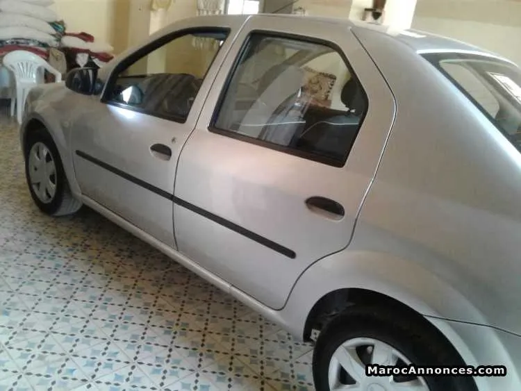 Renault dacia logan - مكناس