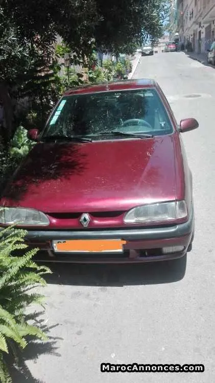 Renault r 19 storia - طنجة (2)