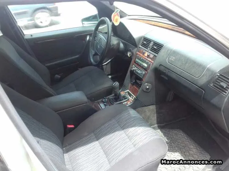 Mercedes c 220 - الرباط (3)