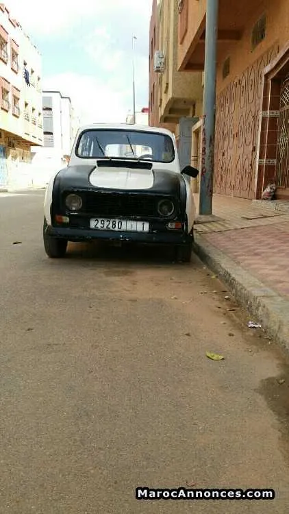 Renault 4cv - الخميسات (2)