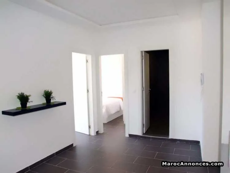 Appartement avec piscine - مرتيل