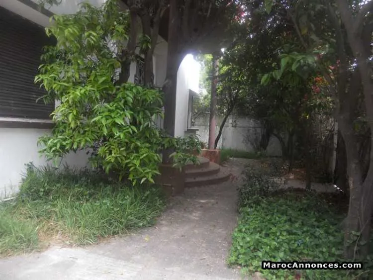 Villa en vente au quartier les cretes - الدار البيضاء (2)