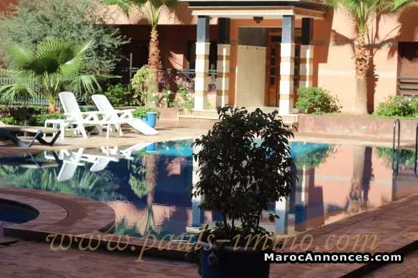 Appartement traversant avec piscine - مراكش