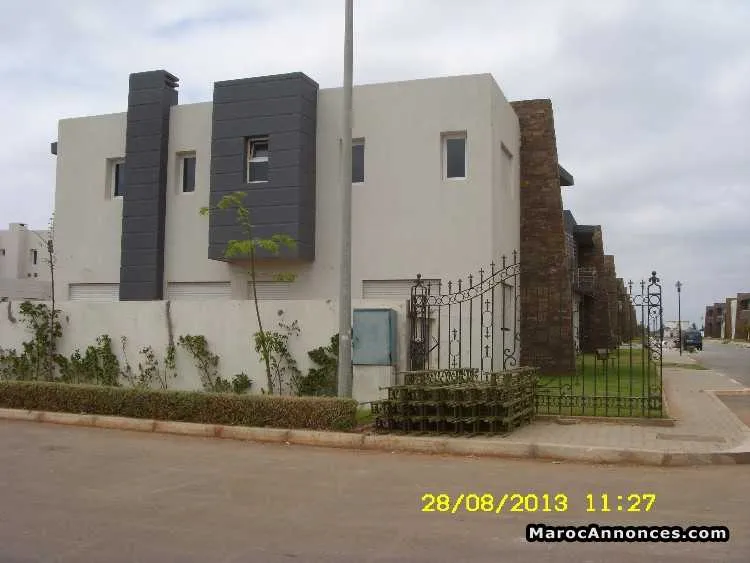 Villa a bouskoura - بوسكورة