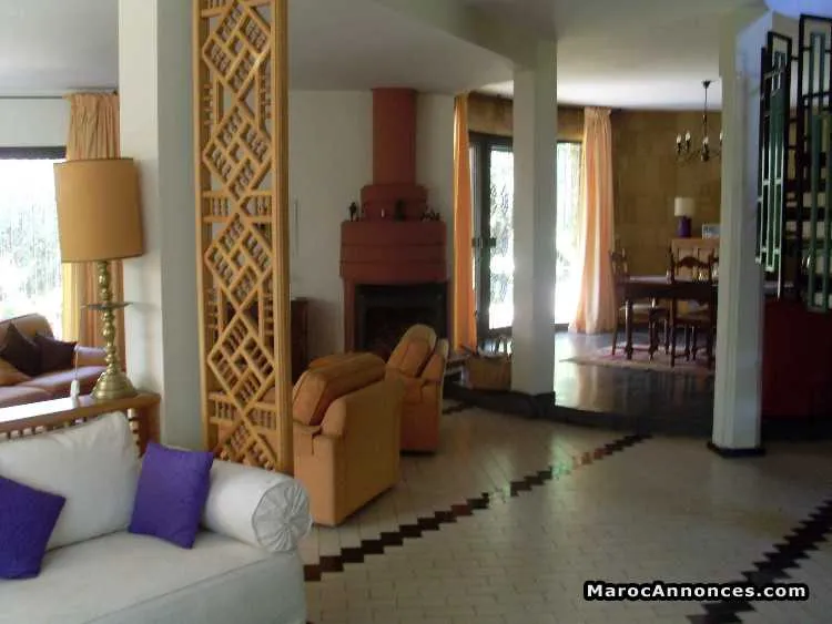 Villa de 1000m² a vendre à hay ryad - الرباط (2)
